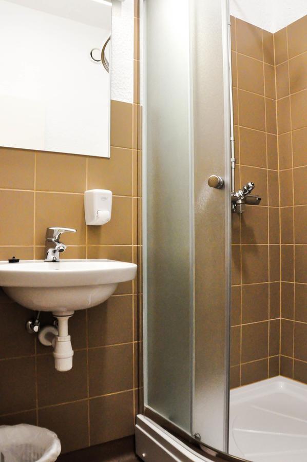 Maenniku Jk Hostel Ταλίν Εξωτερικό φωτογραφία